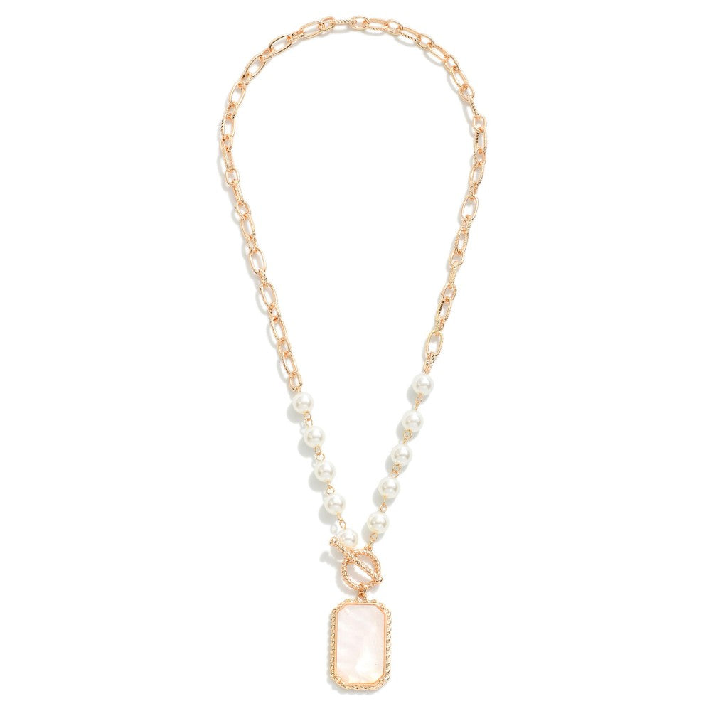 Pearl Toggle Pendant Necklace - Sassy & Southern