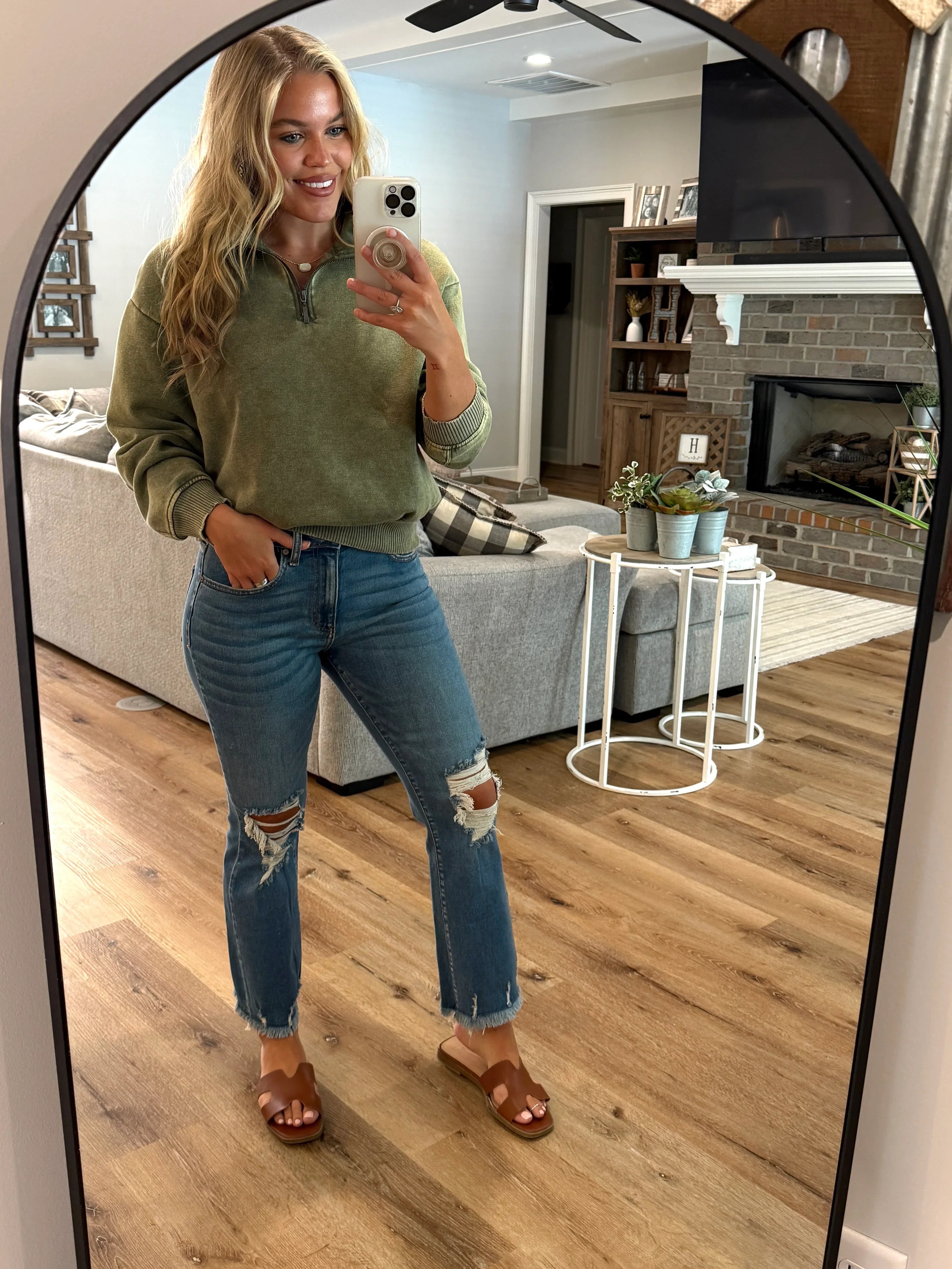 RILEY Distressed Knee Frayed Hem Jeans - Sassy and Southern