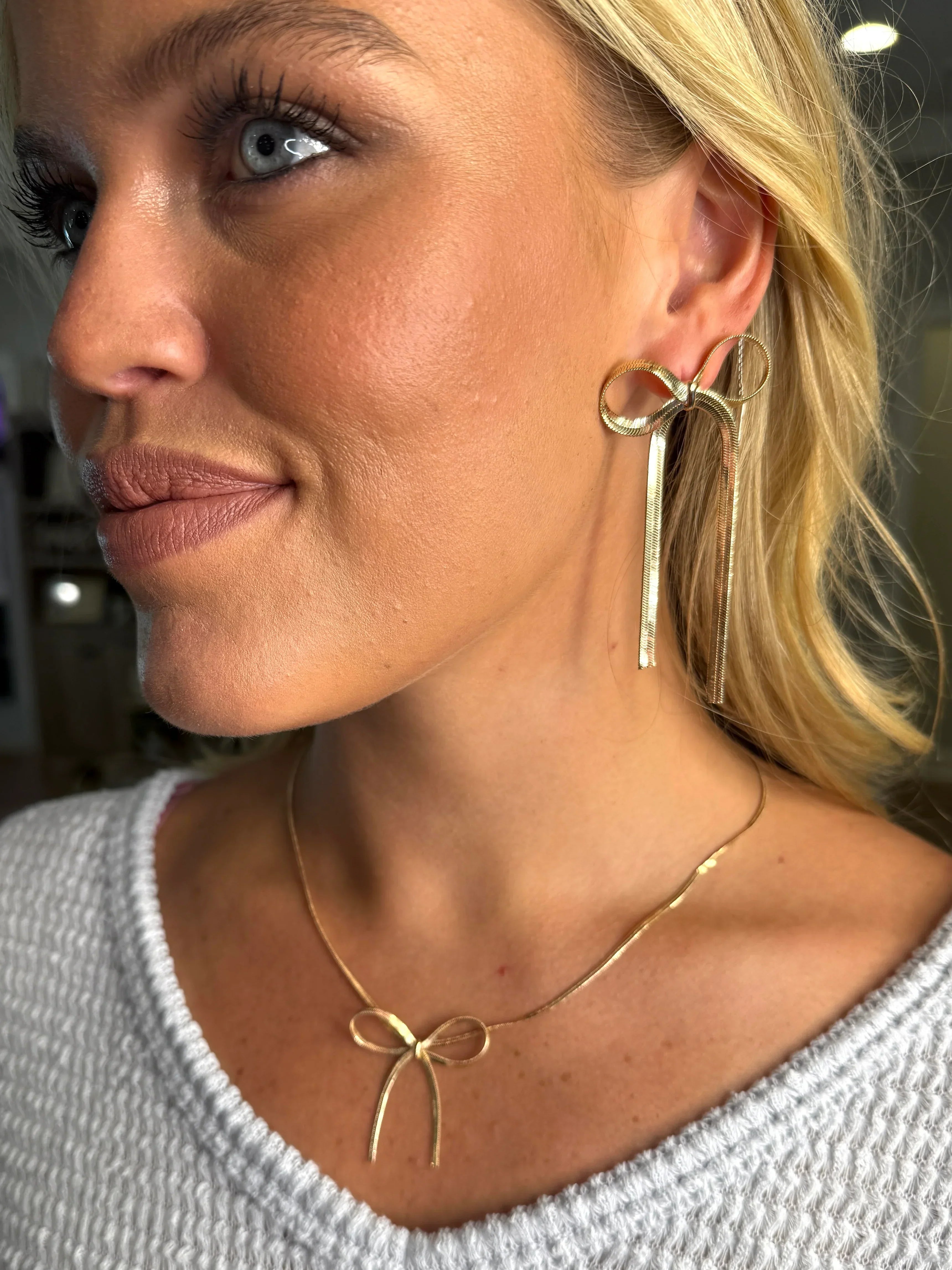 Bow Gold Chain Earrings - Sassy and Southern