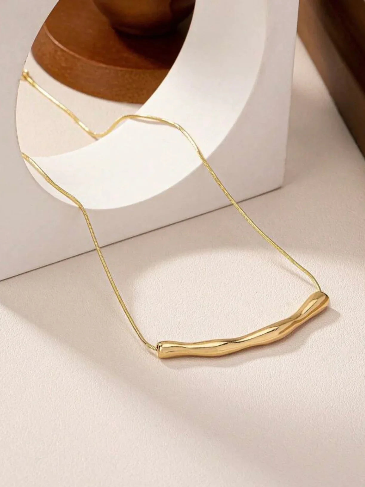 Curved Bar Necklace (Gold) - Sassy and Southern
