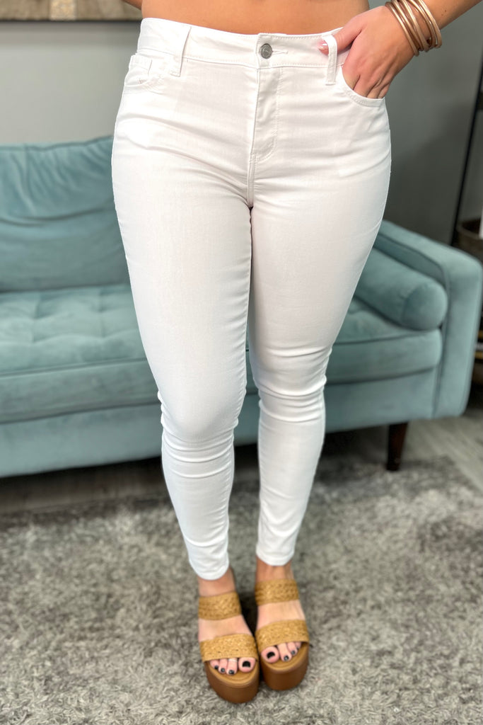 White Skinny Jeans - Sassy & Southern